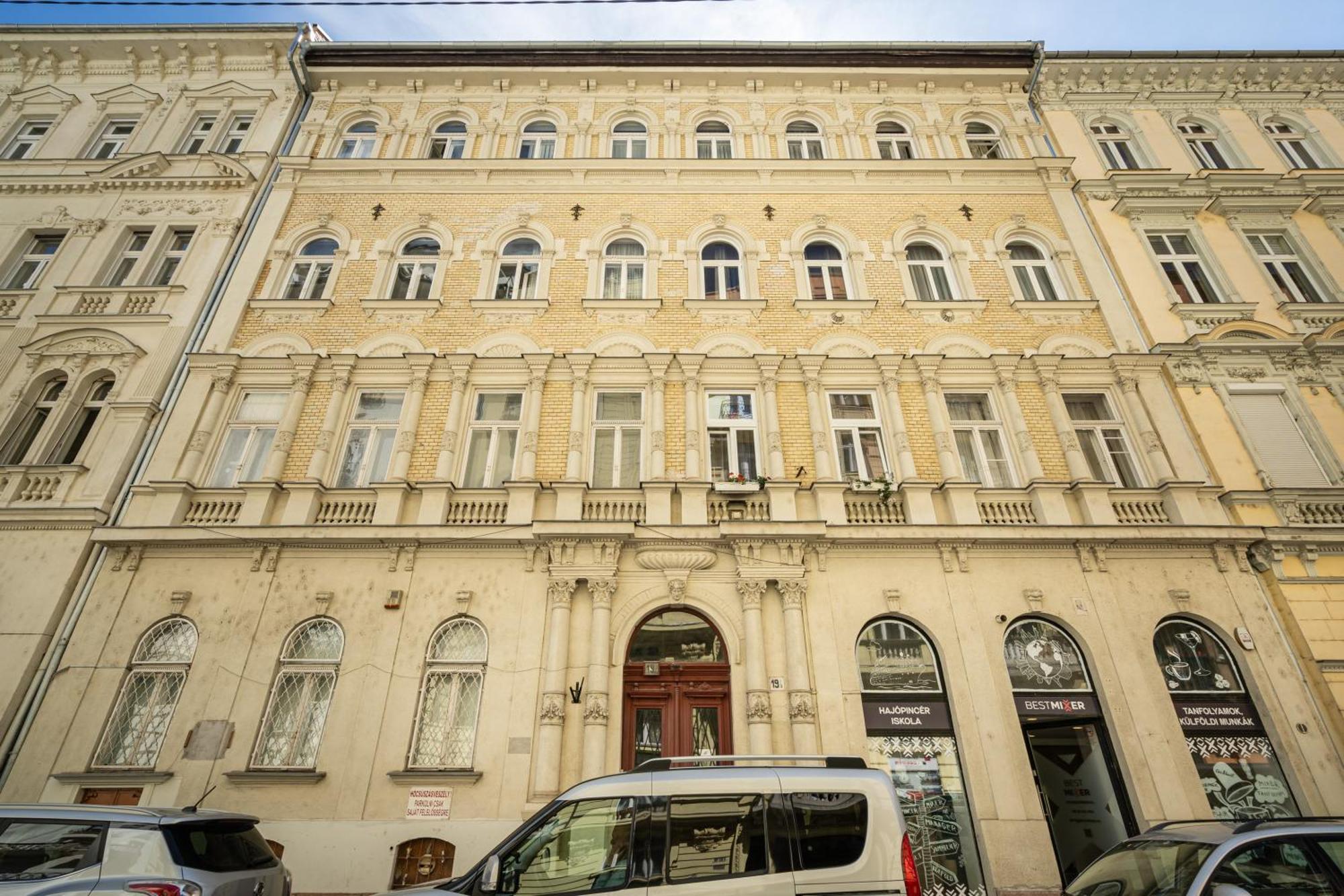 Cosmopolitan Studio - Chic Getaway In A Fancy Neighbourhood Budapeszt Zewnętrze zdjęcie